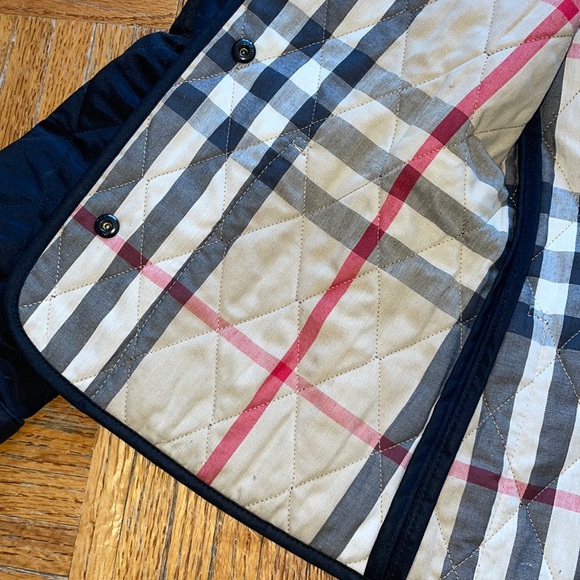 Burberry Quilted Jacket - Picture 7 of 11